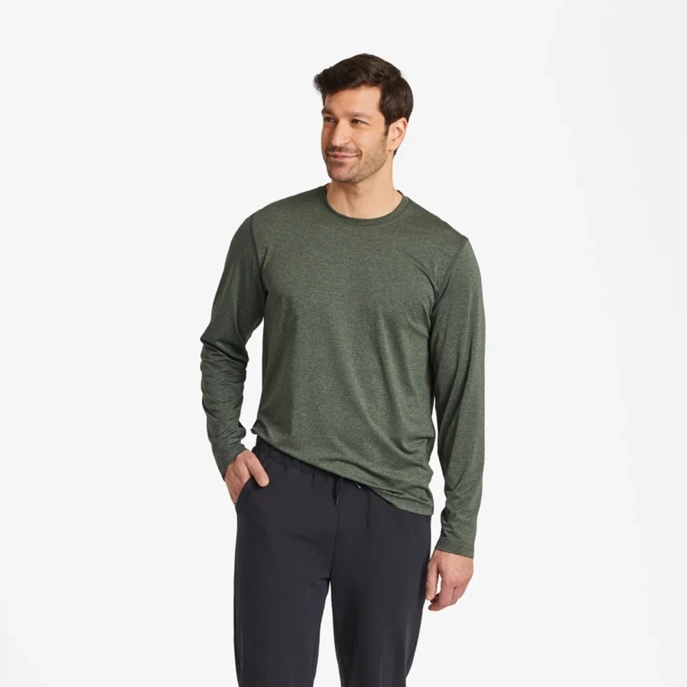 Life is Good Men’s Solid Long Sleeve Active Tee L NWT